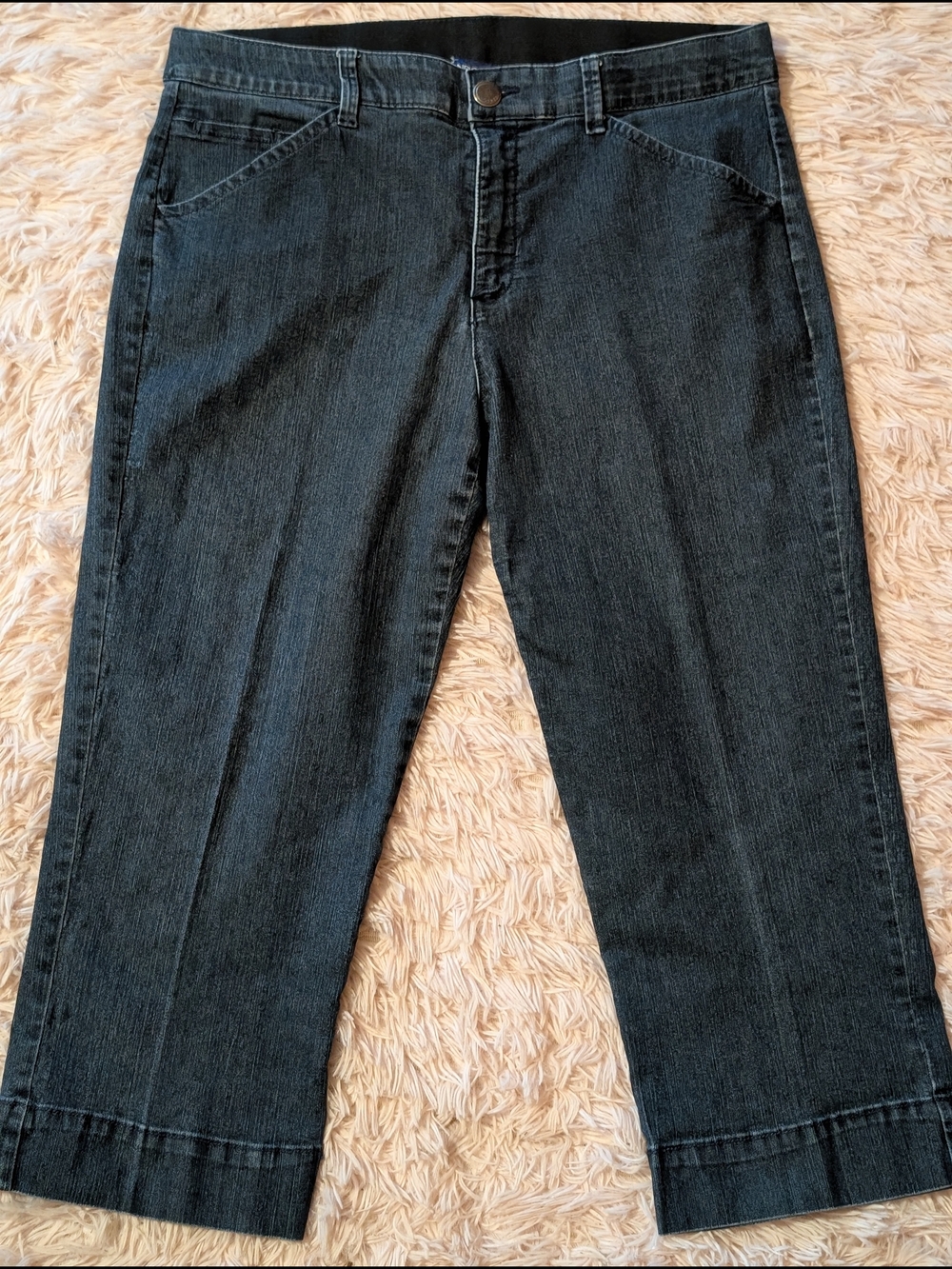 Bandolino Women's Dark Blue Capris